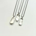 GemstonehangerBergkristalclose-up_a245ce3a-1ac8-45b8-b6cc-f003207508d3_350x350